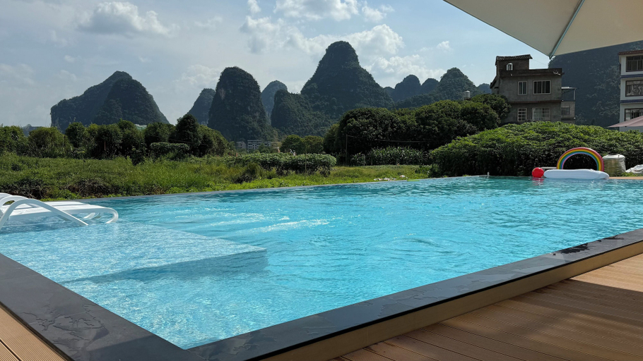 Pool 5, Mountain Search Snow View Hotel, Guilin