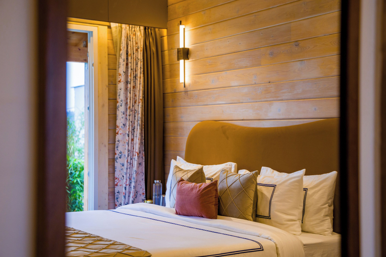 Room 3, Elivaas Esh Cottage Willow | Hillside 1-room With Lush Garden, Common Pool Location, North Goa