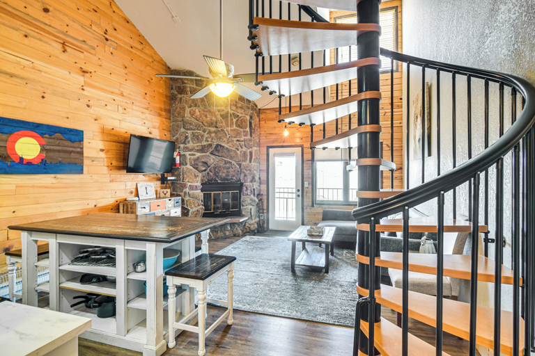 Living room, Rocky Mountain Retreat, Grand