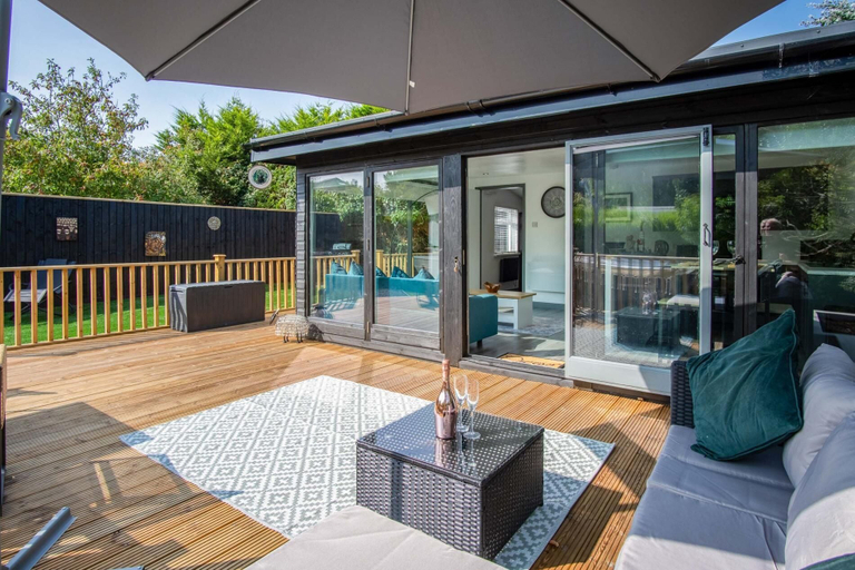 Floor plan 2, Cedars Lodge - Hot Tub - Penally - Tenby, Pembrokeshire
