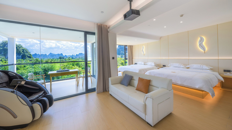 Room 2, Mountain Search Snow View Hotel, Guilin