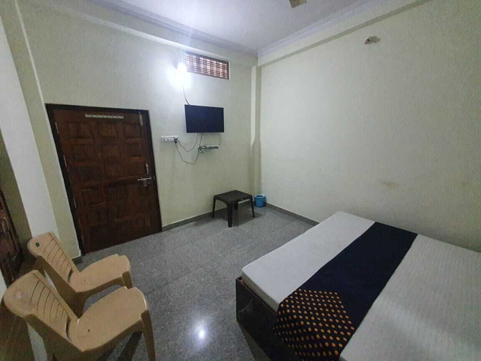 Room 3, Hotel Sudama Palace, Chhatarpur