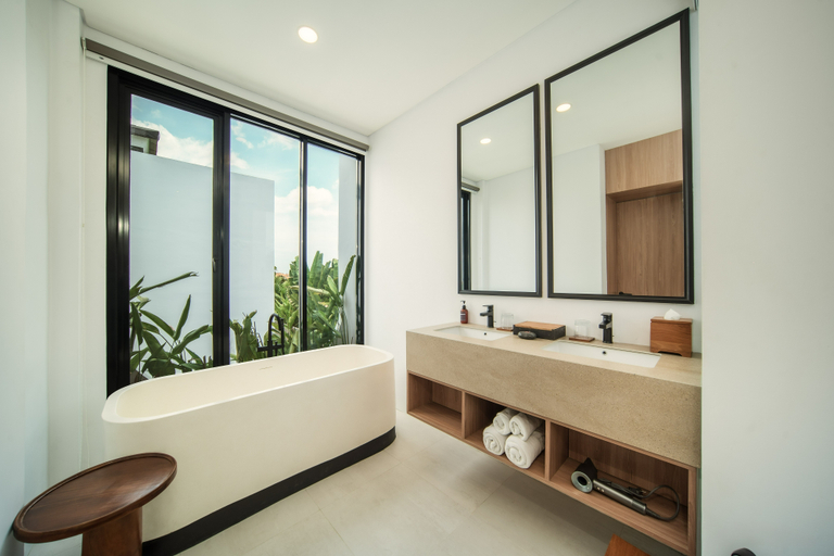 Bathroom 5, The Vinava Villa by Ini Vie Hospitality, Badung