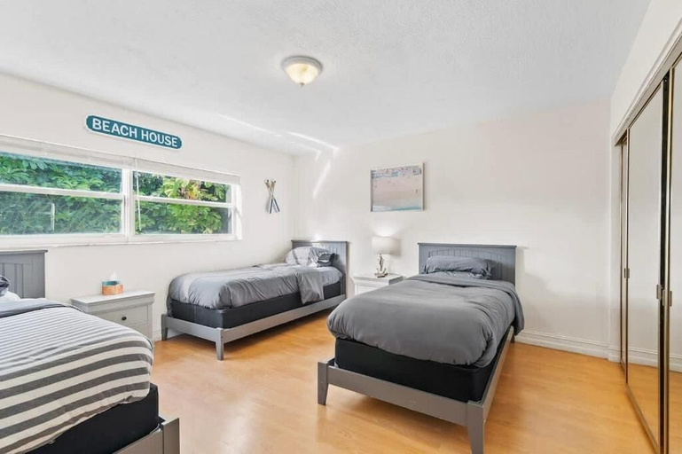 Room 3, Ilios Rentals, Broward