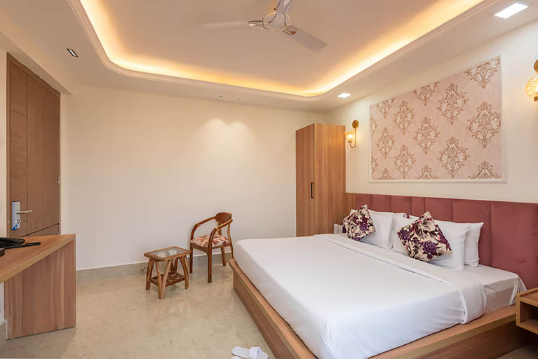 Room 5, Qotel Signature - Golf Course Road, Gurgaon