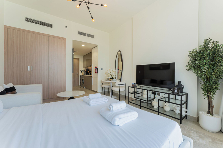 Room 5, Azizi Riviera Residences - Meydan, Dubai