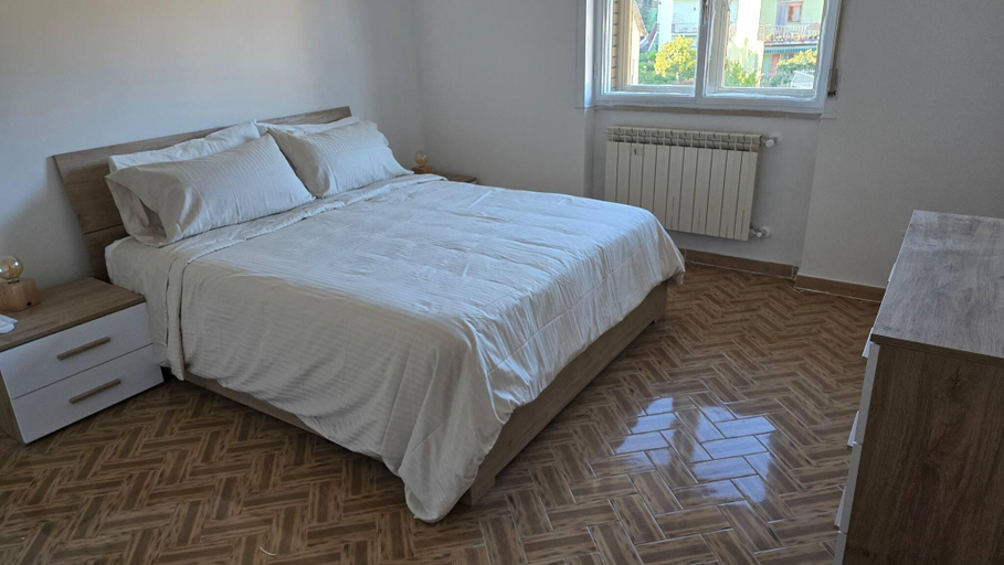 Bedroom 4, Lakeview Balcony Apartment in Bolsena, Viterbo