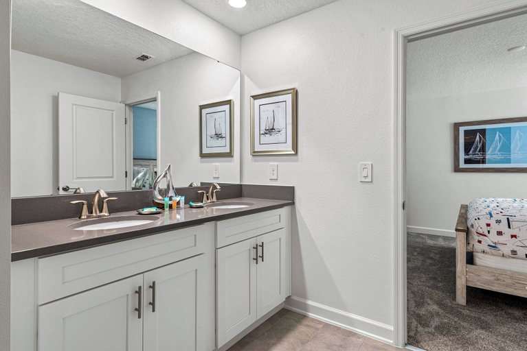 Bathroom 2, 8BR Villa - Game Room & Themed Rooms, Osceola