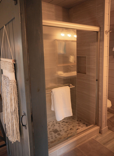 Bathroom 3, WYLDSTAY Smoky Mountains, Jefferson