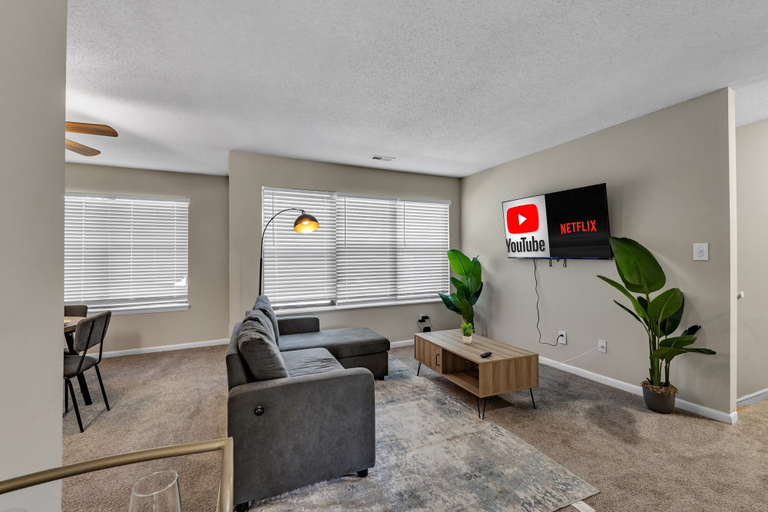 Living area 2, King 2BR Suite in Research Triangle Park, Durham