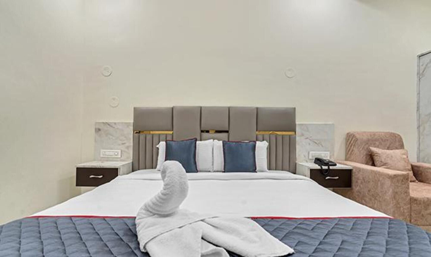 Room 5, Fabhotel Sky Land, Khammam