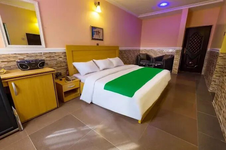 Room 4, Lorenzo's Place, AbujaMun