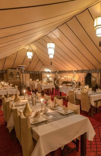 Banquet hall, Merzouga VIP Luxury Camp, Errachidia