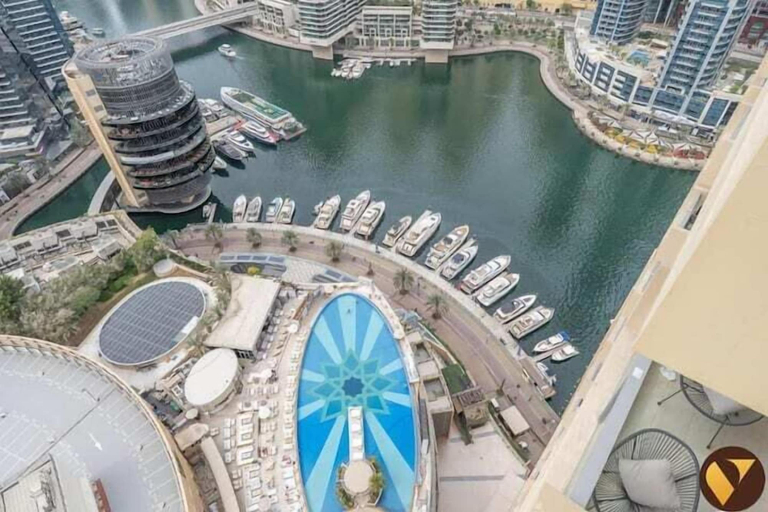 City view 5, Emaar Residences with Direct Access to Marina Mall, Dubai
