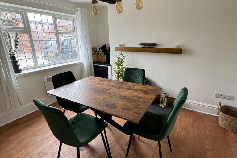 Dining, Cottage - Sleeps 4 - Pets Ok - Patio - Parking, Cheshire West and Chester