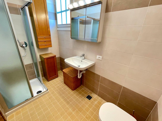 Bathroom 2, Terraced house with garden and pool, Venezia