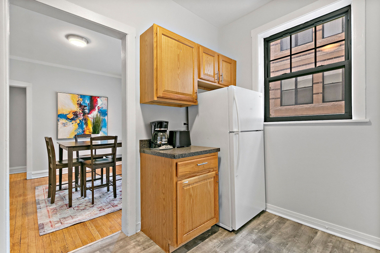 Private kitchen 2, 1BR Unit - Belmont J3, Cook