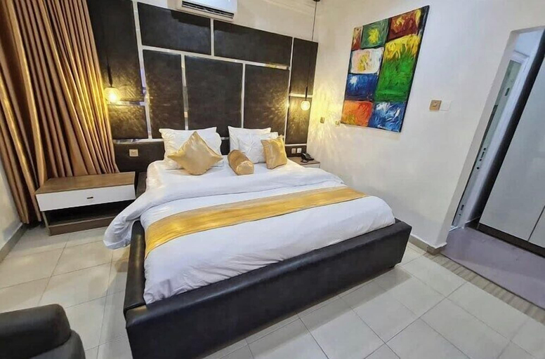 Room 4, Honors Apartment, Bwari