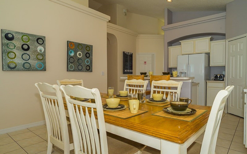 Private kitchen 3, Spacious Villa-Pool&Game Room, Lake
