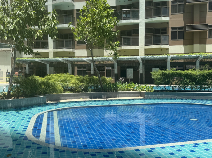 Pool 5, Levi & Moon's Chill with beautiful view, Pasay City