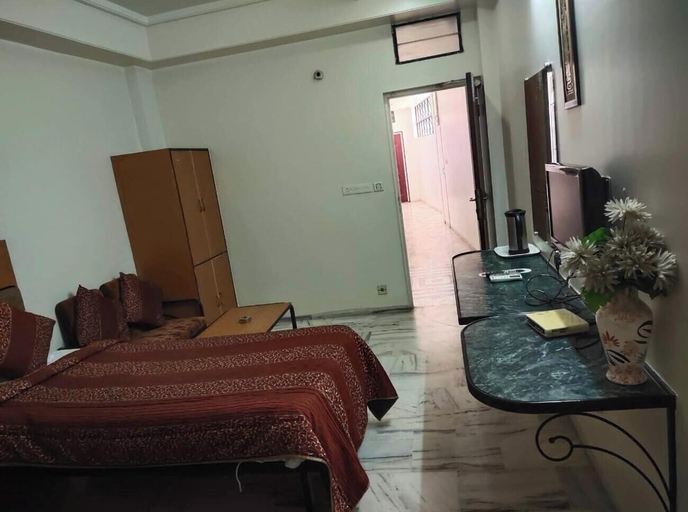Room 5, Hotel Dwarika Inn, Rajkot