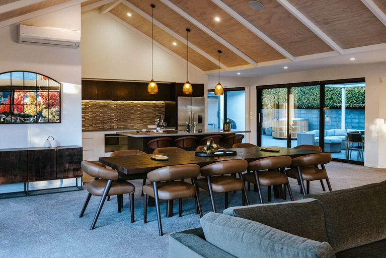 Food & Drinks, The Clearview House - Lake Views, Queenstown-Lakes