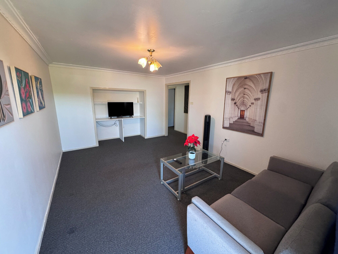 Room 4, Apartments On Turf, Clarence Valley- Grafton