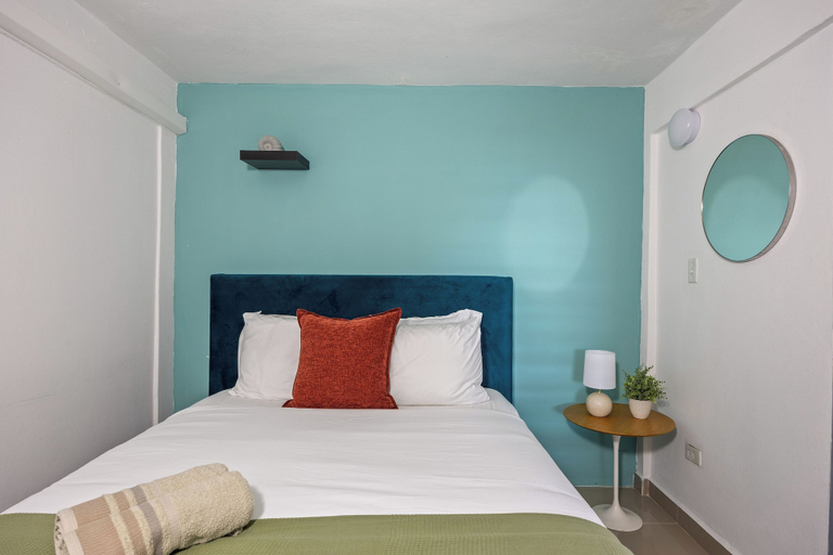 Room 4, Ocean Park 3BD/2BA/Pool/Walk to beach @Portocafe