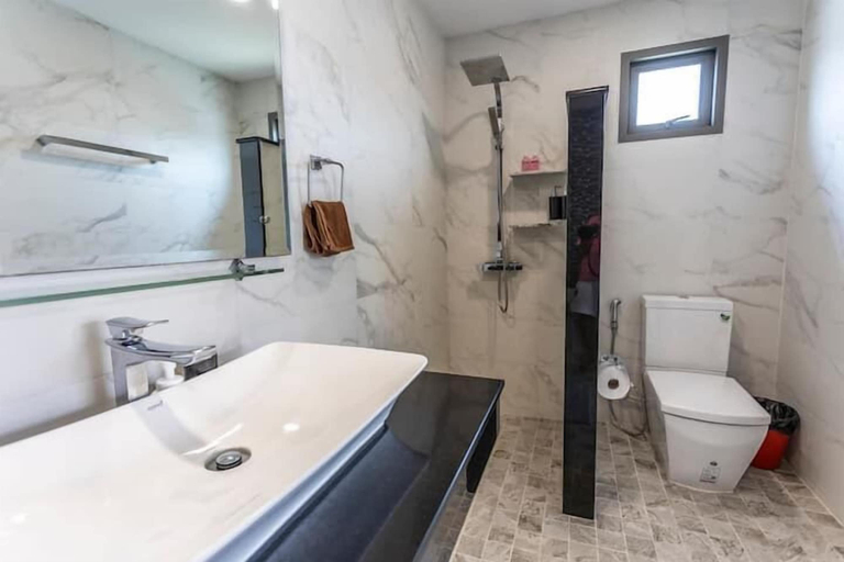 Bathroom, 3BR Pool Villa Near Boat Avenue V29, Phuket Island