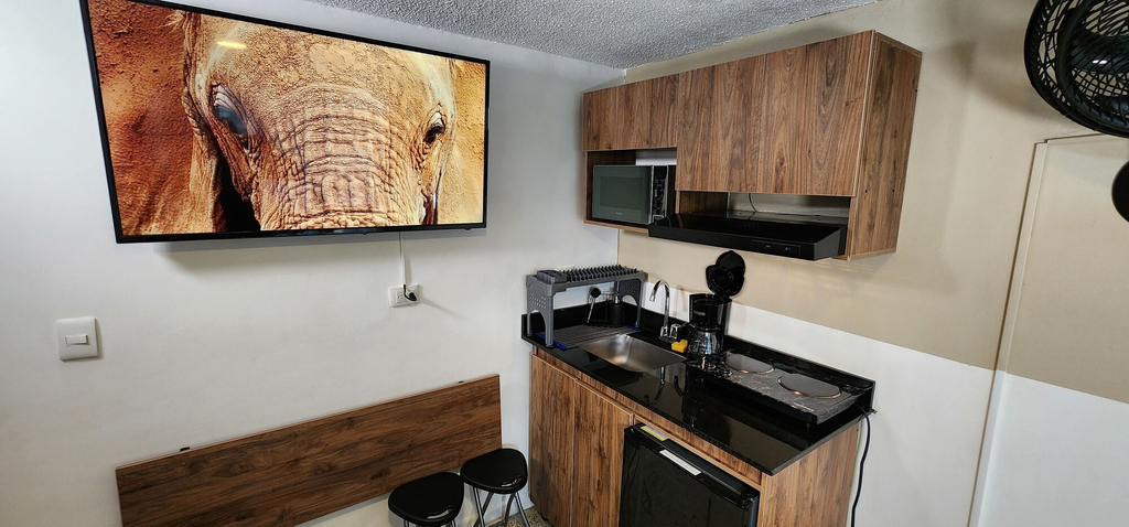 Room 5, Casa de las Palmas, Medellín