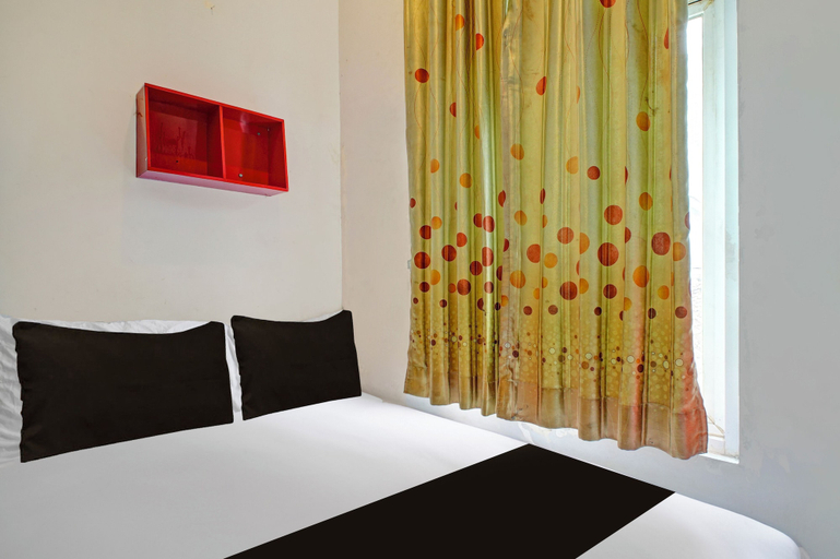 Room 2, OYO 94764 Syariah KamarGue, Jakarta Pusat