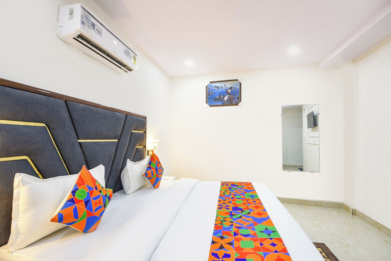 Room 5, Fabhotel Tulip Sarover, Delhi