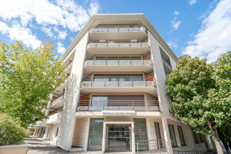 Exterior view, Quality Aparthotel Lyon L'Isle-d’Abeau, Isère