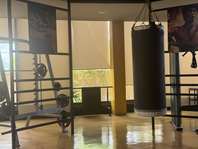 Fitness facility 2, Levi & Moon's Chill with beautiful view, Pasay City