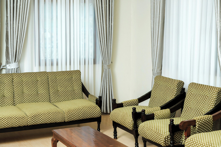 Living area 4, Kandez Holiday Home, Entebbe