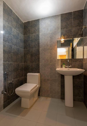 Bathroom 3, Kasar Rainbow Yoga Retreat, Almora