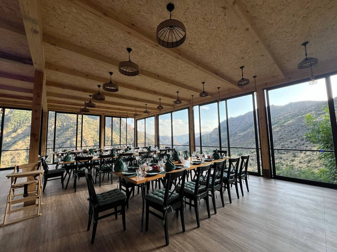 Restaurant 5, Sky House Yeghegis