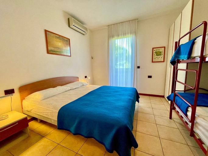 Bedroom 4, Holiday house with shared pool, Venezia