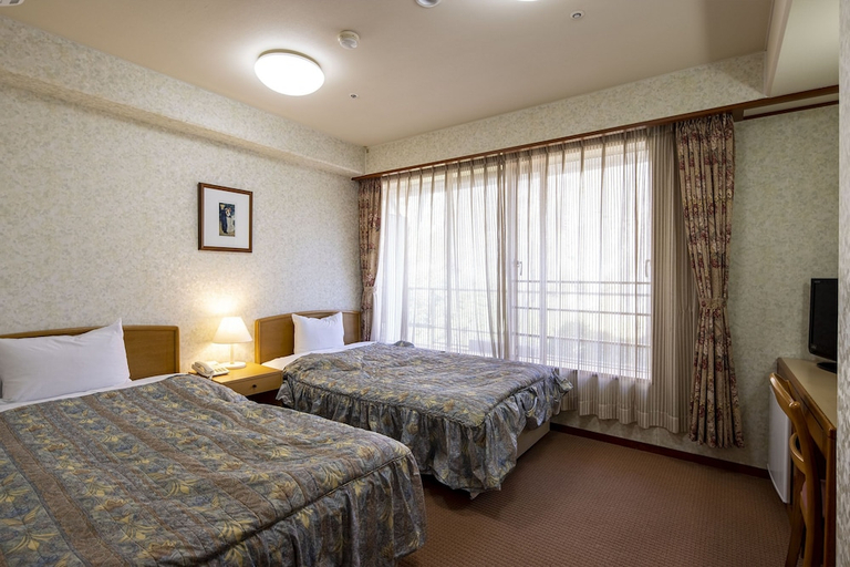 Bedroom 2, Hotel Urashima, Nachikatsuura