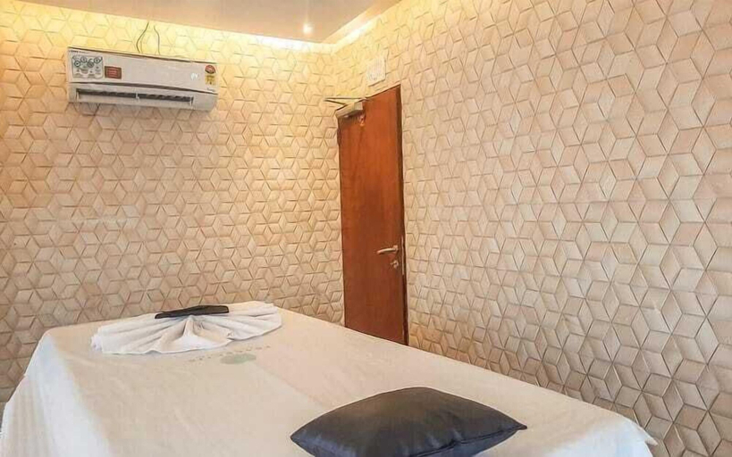 Spa 2, HOTEL PHILIPS, Gandhinagar