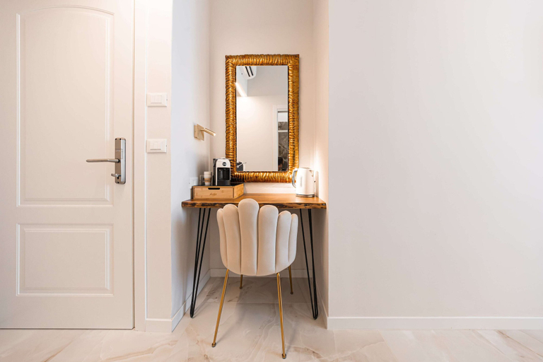 Room 2, Avenue Suites, Bologna