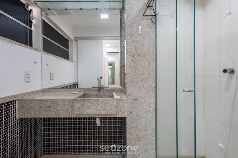 Bathroom 5, Apt w/ Self Check-in in Asa Sul Sqs0108, Brasília