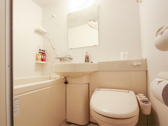 Bathroom 4, Hotel New Itaya, Utsunomiya