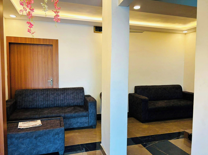 Lobby sitting area, Hotel Imperial Inn Varanasi, Varanasi
