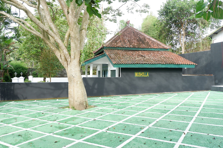Living area 5, Omah Kebon Guest House, Temanggung