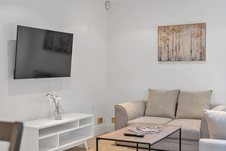 Others 4, The Beaufort Apartments, London