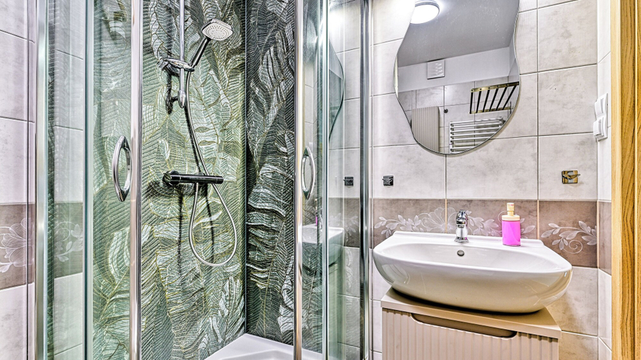 Bathroom, Apartamenty Sun & Snow Cicha, Lubań