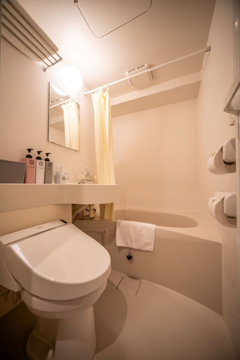 Bathroom 5, JA Hotel Bentencho, Osaka
