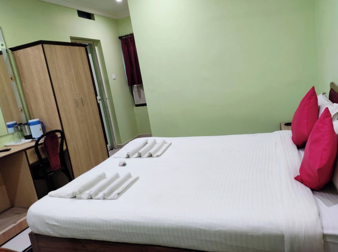 Room 5, Hotel Sam-bit International Puri, Puri
