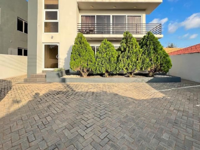 Exterior 3, Apartment in East Airport, Accra